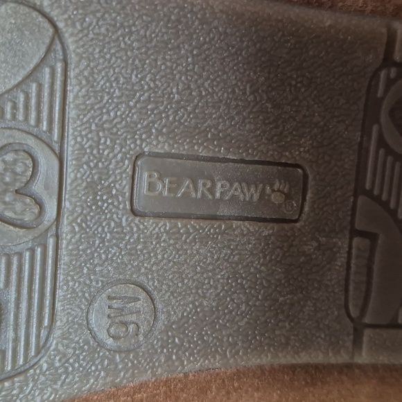 Bearpaw Suede Wide Width Slippers with Pom-Pom Size 9, New With Tags! - Picture 14 of 17